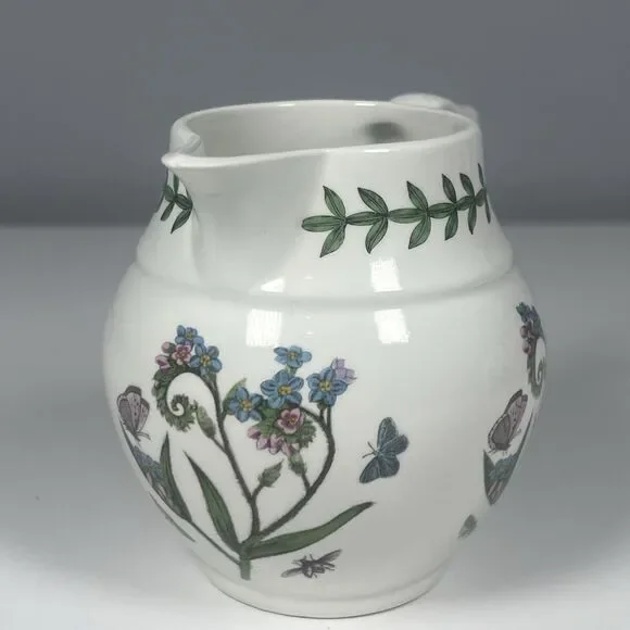 Portmeirion Botanic Garden Forget Me Not 5" Staffordshire Pitcher Jug 24oz chip - Picture 3 of 8